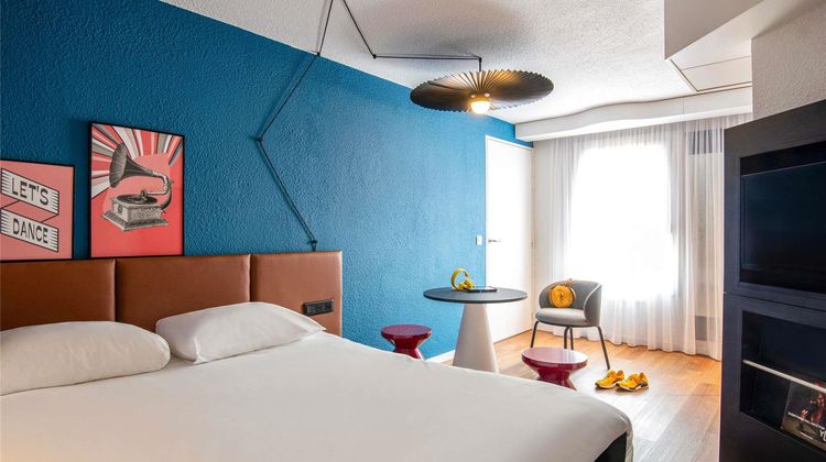 Ibis Cannes Centre Room