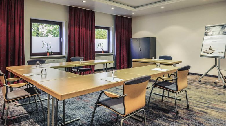 <b>Mercure Hotel Muenchen Sued Messe Meeting</b>. Images powered by <a href="https://iceportal.shijigroup.com/" title="IcePortal" target="_blank">IcePortal</a>.