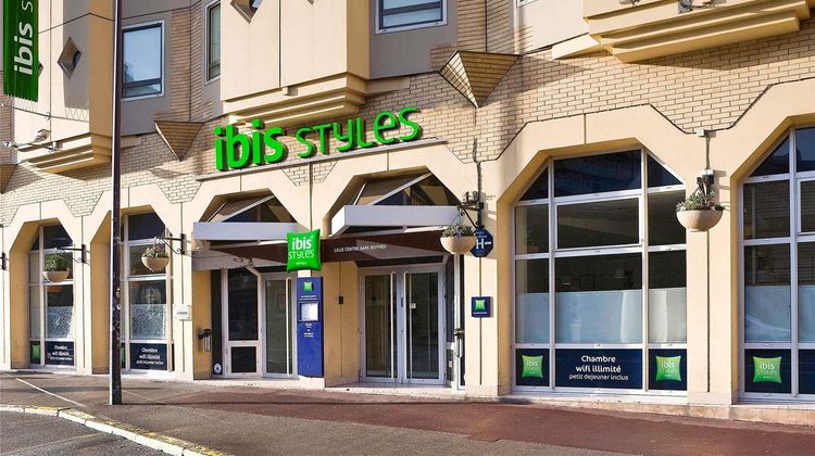 Ibis Styles Lille Centre Gare Beffroi Exterior