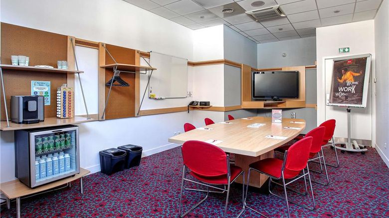 <b>Ibis Marseille Centre Gare Meeting</b>. Images powered by <a href="https://iceportal.shijigroup.com/" title="IcePortal" target="_blank">IcePortal</a>.