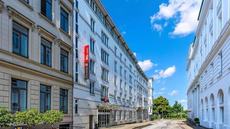 Ibis Hamburg Alster Centrum Exterior