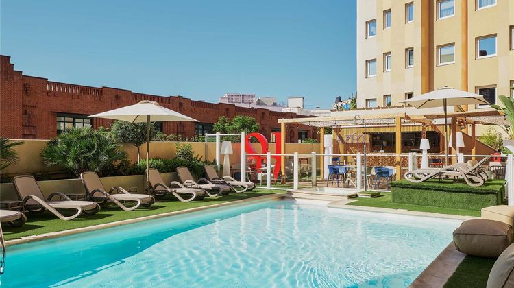 Ibis Centre Nice Pool