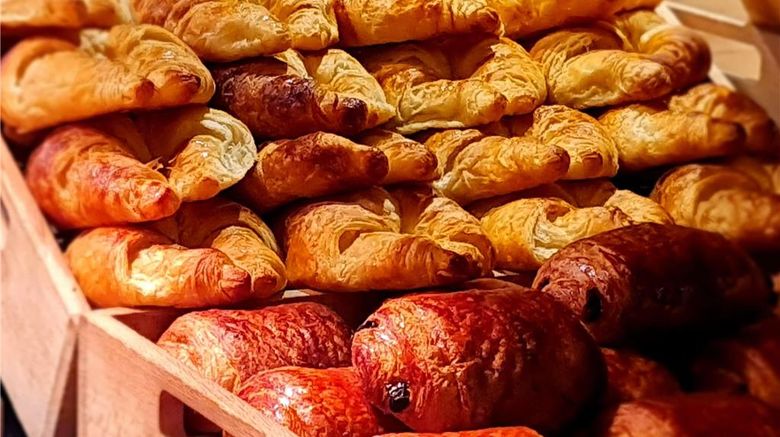 <b>Ibis Hotel Pau Restaurant</b>. Images powered by <a href="https://iceportal.shijigroup.com/" title="IcePortal" target="_blank">IcePortal</a>.