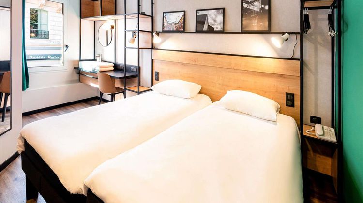 Ibis Hotel Pau Exterior