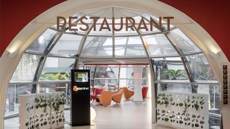 <b>Ibis Cambronne Paris Tour Eiffel Restaurant</b>. Images powered by <a href="https://iceportal.shijigroup.com/" title="IcePortal" target="_blank">IcePortal</a>.