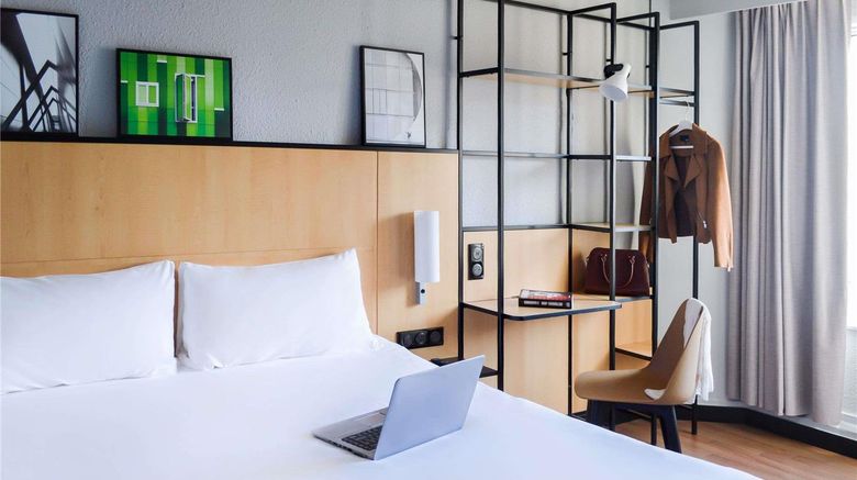 <b>Ibis Cambronne Paris Tour Eiffel Room</b>. Images powered by <a href="https://iceportal.shijigroup.com/" title="IcePortal" target="_blank">IcePortal</a>.