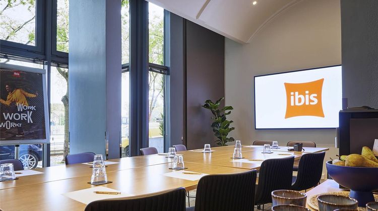 Ibis Paris la Villette 19 Meeting