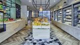 <b>Ibis Paris Charles De Gaulle Airport Restaurant</b>. Images powered by <a href="https://iceportal.shijigroup.com/" title="IcePortal" target="_blank">IcePortal</a>.