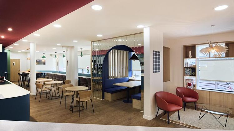 Ibis Styles Poissy Exterior