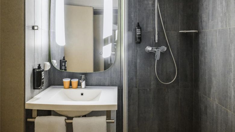 <b>Ibis Styles Poissy Room</b>. Images powered by <a href="https://iceportal.shijigroup.com/" title="IcePortal" target="_blank">IcePortal</a>.