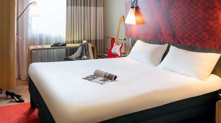 Ibis Paris Rueil-Malmaison Room