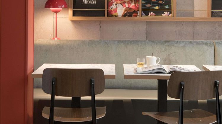 Ibis Paris Rueil-Malmaison Exterior