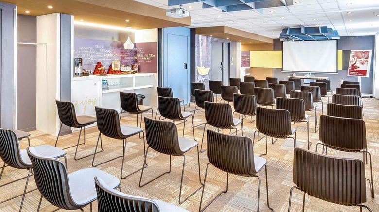 <b>Ibis Paris Coeur D'Orly Airport Meeting</b>. Images powered by <a href="https://iceportal.shijigroup.com/" title="IcePortal" target="_blank">IcePortal</a>.