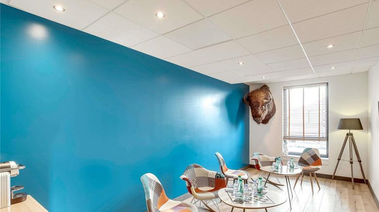 <b>Ibis Paris Coeur D'Orly Airport Meeting</b>. Images powered by <a href="https://iceportal.shijigroup.com/" title="IcePortal" target="_blank">IcePortal</a>.
