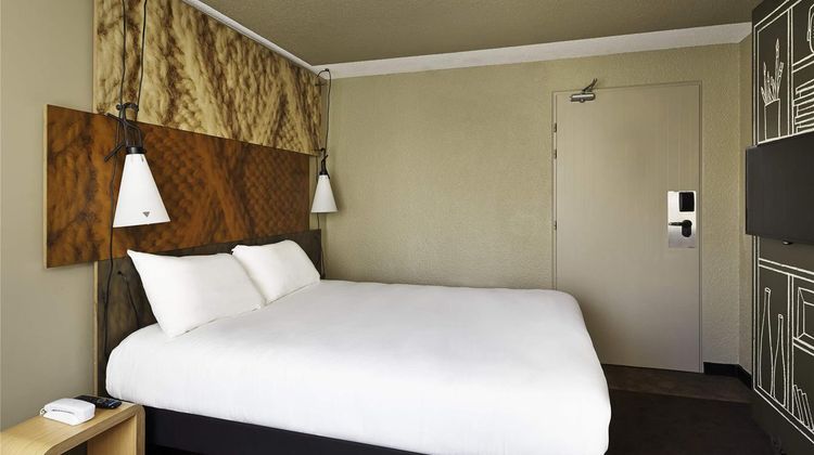 Ibis Paris Marne La Vallee Room