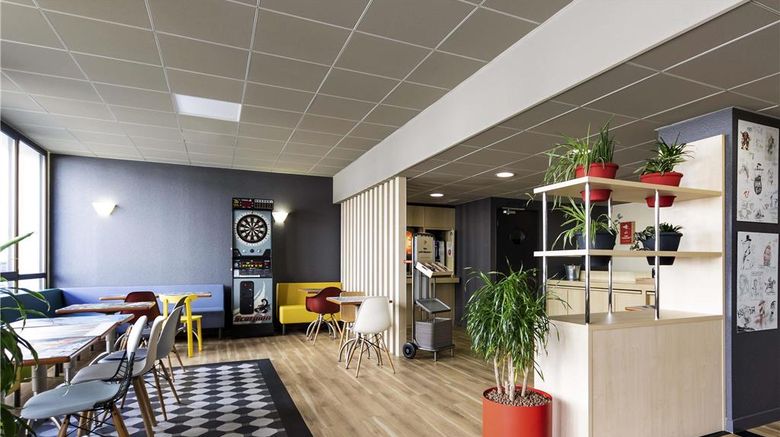 <b>Ibis Hotel Rochefort Restaurant</b>. Images powered by <a href="https://iceportal.shijigroup.com/" title="IcePortal" target="_blank">IcePortal</a>.