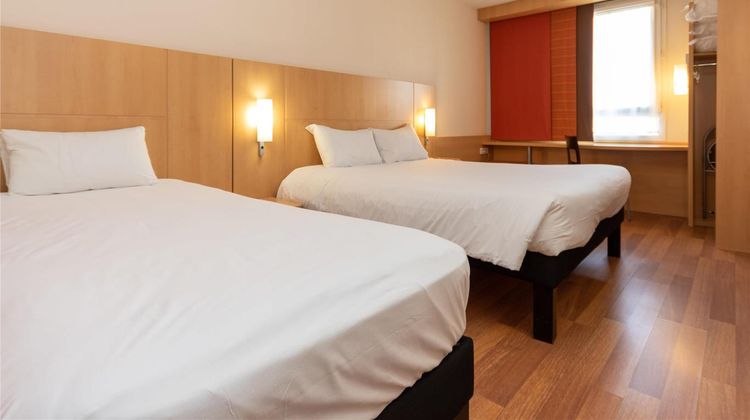 Ibis Hotel Rochefort Room