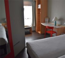 Ibis Hotel Rochefort Exterior