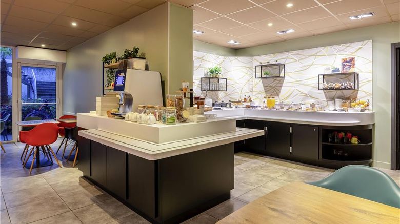 <b>Ibis La Rochelle Centre Historique Restaurant</b>. Images powered by <a href="https://iceportal.shijigroup.com/" title="IcePortal" target="_blank">IcePortal</a>.