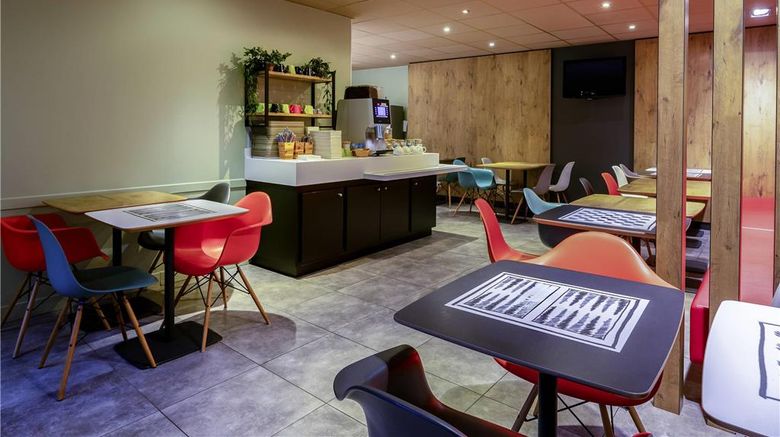 <b>Ibis La Rochelle Centre Historique Restaurant</b>. Images powered by <a href="https://iceportal.shijigroup.com/" title="IcePortal" target="_blank">IcePortal</a>.