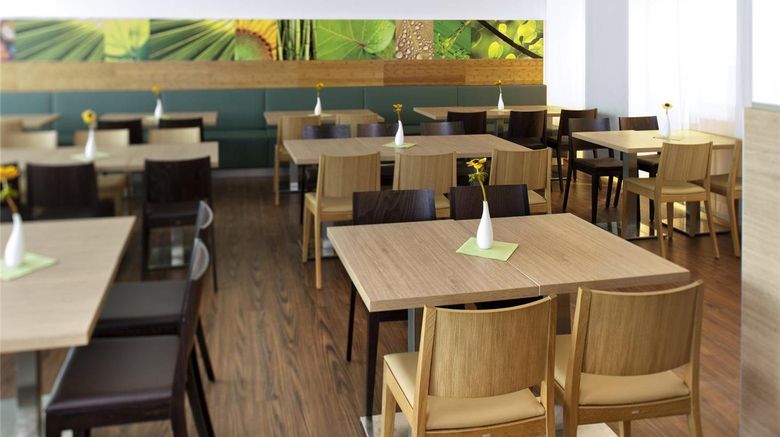 <b>Ibis Hotel Beim Hauptbahnhof Restaurant</b>. Images powered by <a href="https://iceportal.shijigroup.com/" title="IcePortal" target="_blank">IcePortal</a>.