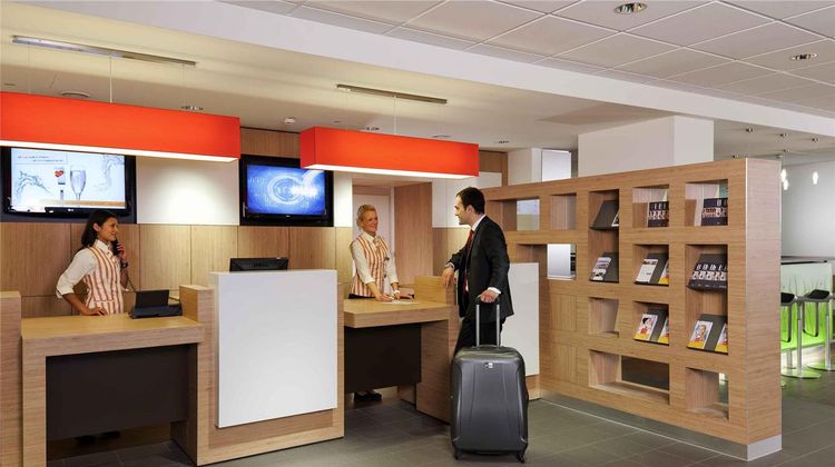 Ibis Hotel Beim Hauptbahnhof Exterior