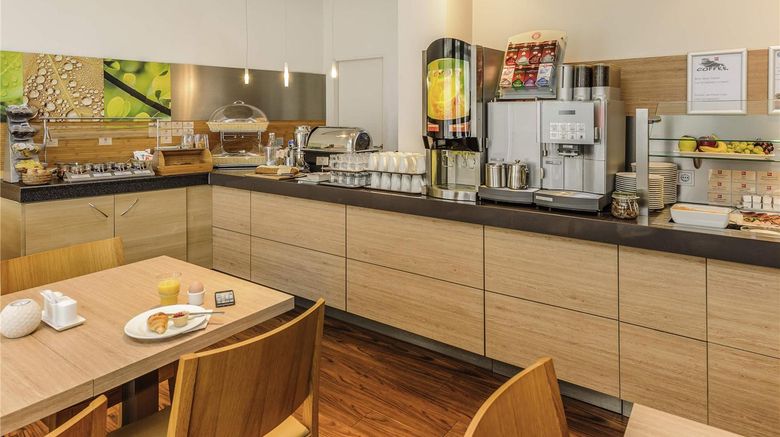 <b>Ibis Bamberg am Schillerplatz Restaurant</b>. Images powered by <a href="https://iceportal.shijigroup.com/" title="IcePortal" target="_blank">IcePortal</a>.