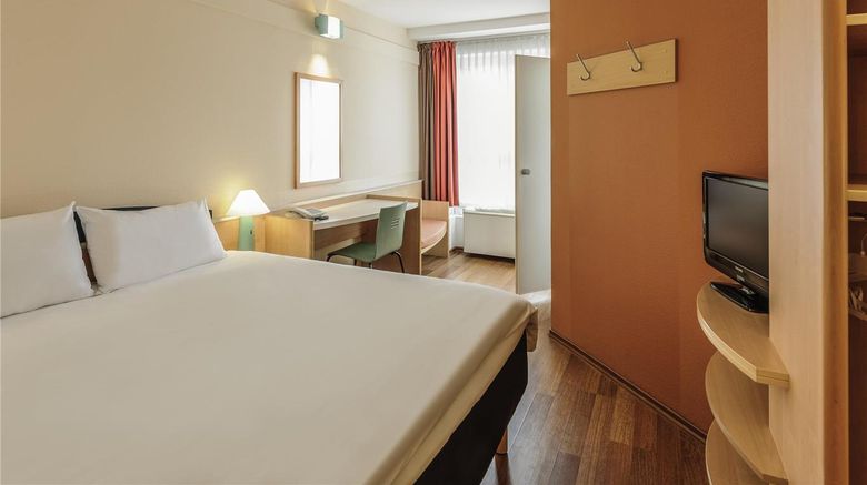 <b>Ibis Bamberg am Schillerplatz Room</b>. Images powered by <a href="https://iceportal.shijigroup.com/" title="IcePortal" target="_blank">IcePortal</a>.
