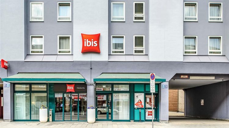 Ibis Hotel Munich City Exterior