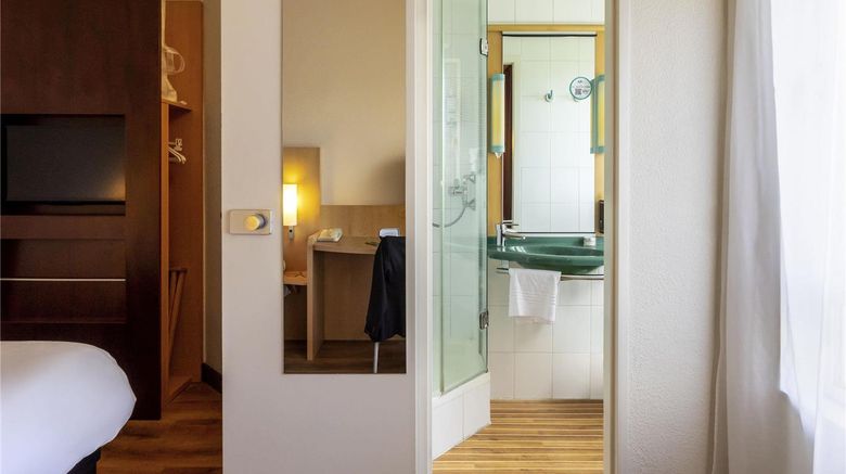 <b>Ibis Hotel  Antwerp Centre Room</b>. Images powered by <a href="https://iceportal.shijigroup.com/" title="IcePortal" target="_blank">IcePortal</a>.