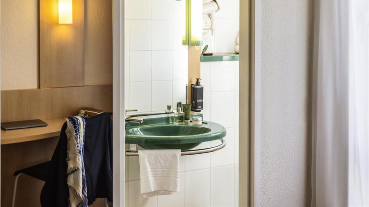 Ibis Hotel  Antwerp Centre Room