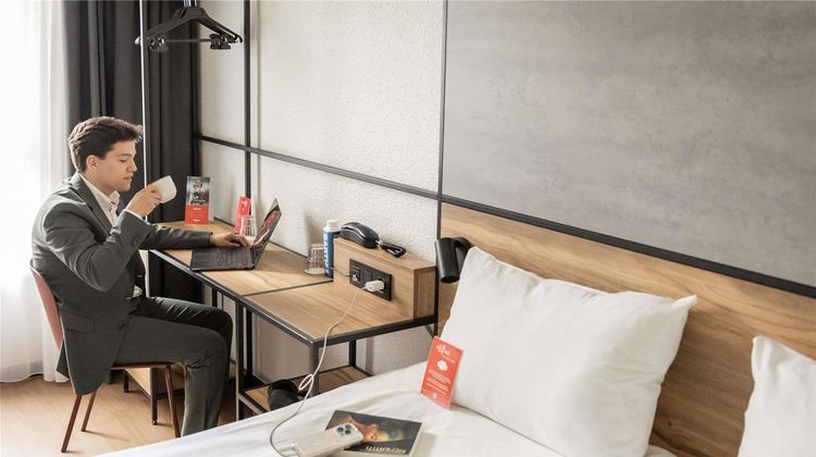 Ibis Hotel  Antwerp Centre Room