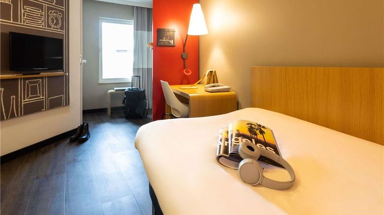<b>Hotel Ibis Centrum Room</b>. Images powered by <a href="https://iceportal.shijigroup.com/" title="IcePortal" target="_blank">IcePortal</a>.