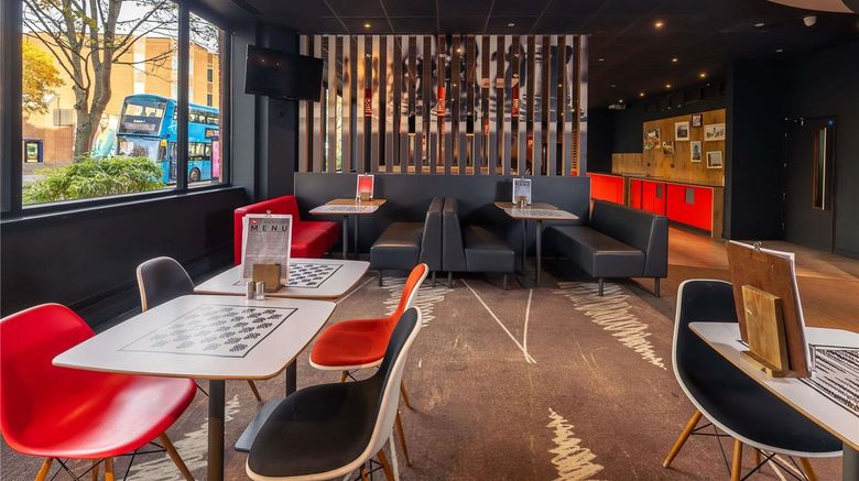 <b>Hotel ibis Portsmouth Centre Restaurant</b>. Images powered by <a href="https://iceportal.shijigroup.com/" title="IcePortal" target="_blank">IcePortal</a>.