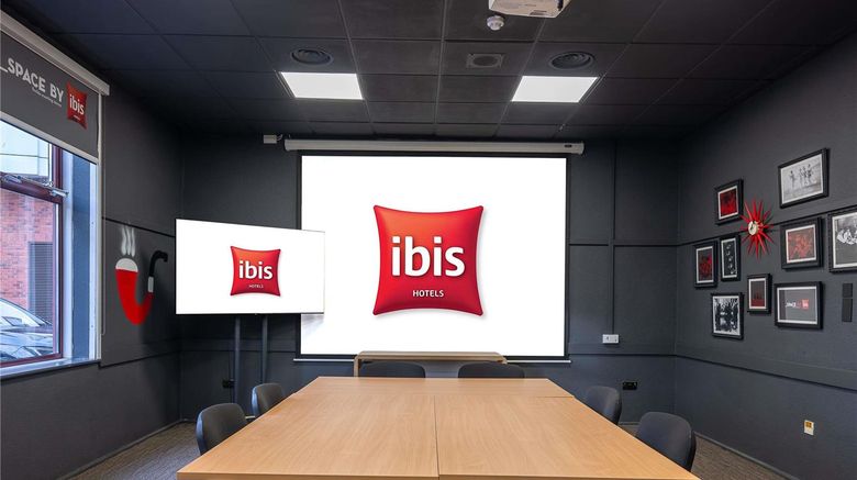<b>Hotel ibis Portsmouth Centre Meeting</b>. Images powered by <a href="https://iceportal.shijigroup.com/" title="IcePortal" target="_blank">IcePortal</a>.