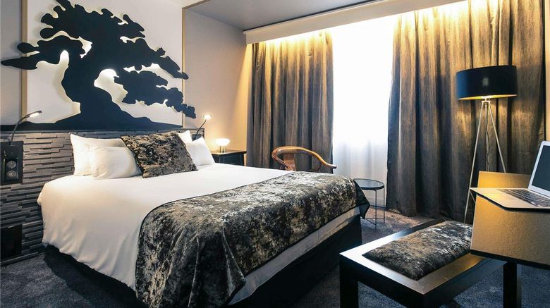 <b>Mercure Bordeaux Aeroport Hotel Room</b>. Images powered by <a href="https://iceportal.shijigroup.com/" title="IcePortal" target="_blank">IcePortal</a>.