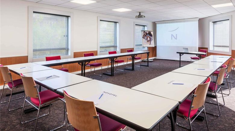 <b>Novotel Marne la Vallee Noisy le Grand Meeting</b>. Images powered by <a href="https://iceportal.shijigroup.com/" title="IcePortal" target="_blank">IcePortal</a>.