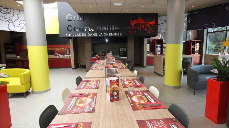 <b>Novotel Marne la Vallee Noisy le Grand Restaurant</b>. Images powered by <a href="https://iceportal.shijigroup.com/" title="IcePortal" target="_blank">IcePortal</a>.