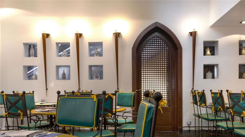 <b>Sofitel Alger Hamma Garden Restaurant</b>. Images powered by <a href="https://iceportal.shijigroup.com/" title="IcePortal" target="_blank">IcePortal</a>.