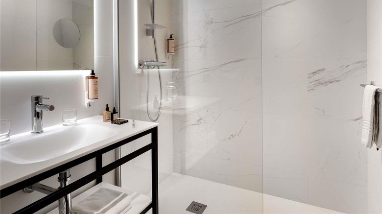 <b>Mercure Montpellier Centre Antigone Room</b>. Images powered by <a href="https://iceportal.shijigroup.com/" title="IcePortal" target="_blank">IcePortal</a>.