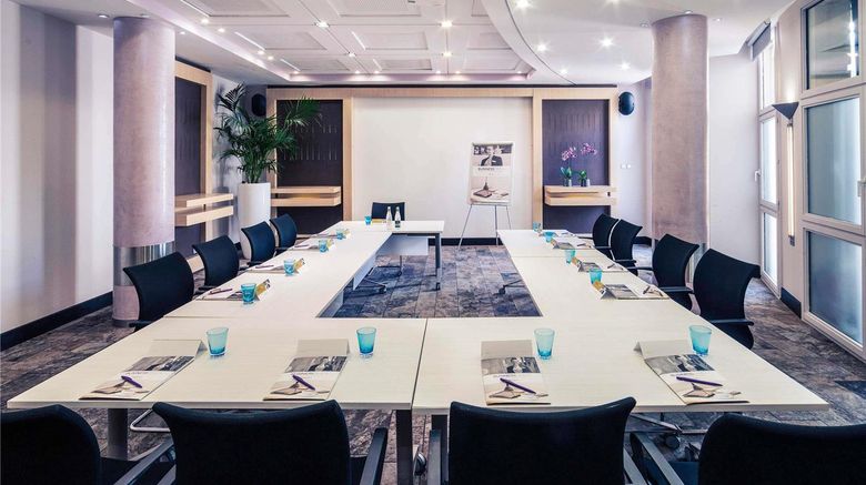 <b>Mercure Montpellier Centre Antigone Meeting</b>. Images powered by <a href="https://iceportal.shijigroup.com/" title="IcePortal" target="_blank">IcePortal</a>.
