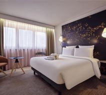 Mercure Paris La Defense Room