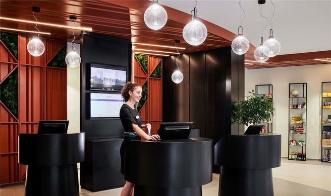 Mercure Paris La Defense Exterior