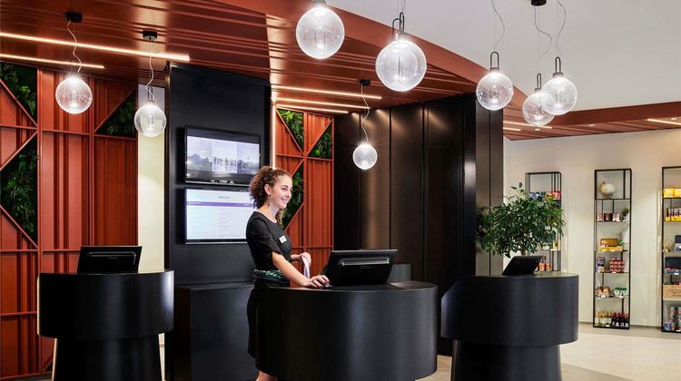Mercure Paris La Defense Exterior