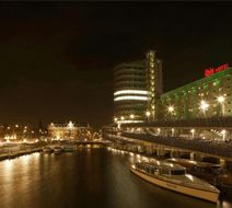 Ibis Amsterdam Centre Exterior