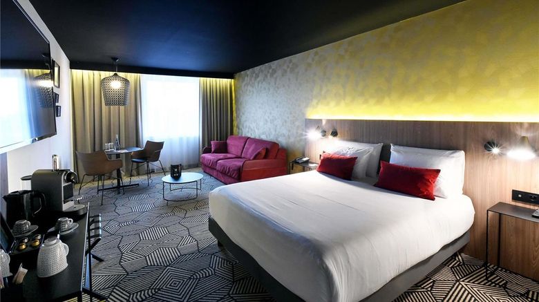 <b>Mercure Arras Centre Gare Hotel Room</b>. Images powered by <a href="https://iceportal.shijigroup.com/" title="IcePortal" target="_blank">IcePortal</a>.