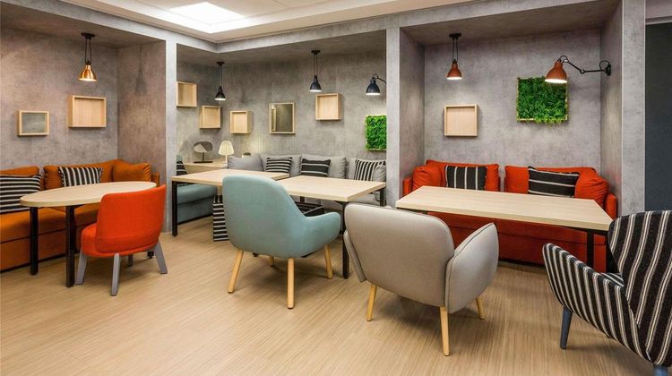Ibis Bordeaux St Jean Exterior