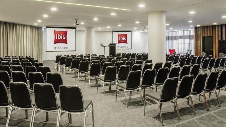 <b>Ibis Hotel Meeting</b>. Images powered by <a href="https://iceportal.shijigroup.com/" title="IcePortal" target="_blank">IcePortal</a>.