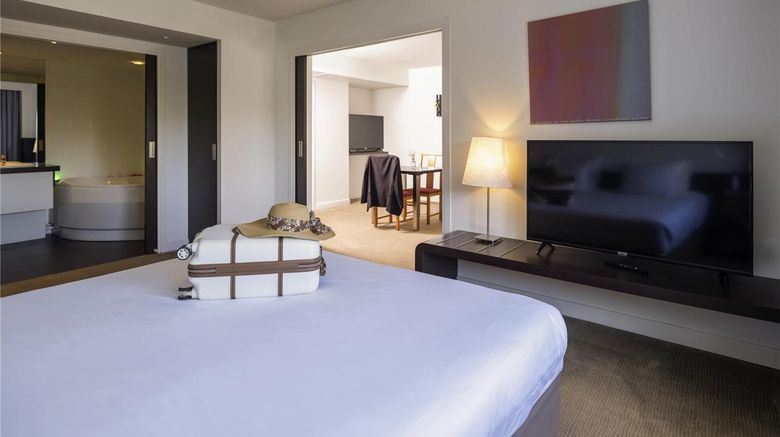 <b>Novotel Centre Room</b>. Images powered by <a href="https://iceportal.shijigroup.com/" title="IcePortal" target="_blank">IcePortal</a>.