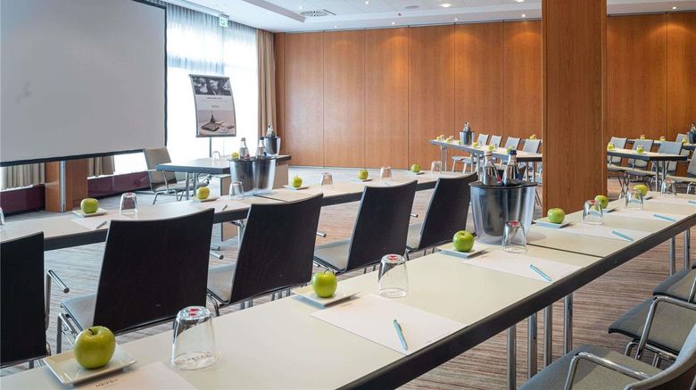 <b>Mercure Hotel Potsdam Meeting</b>. Images powered by <a href="https://iceportal.shijigroup.com/" title="IcePortal" target="_blank">IcePortal</a>.